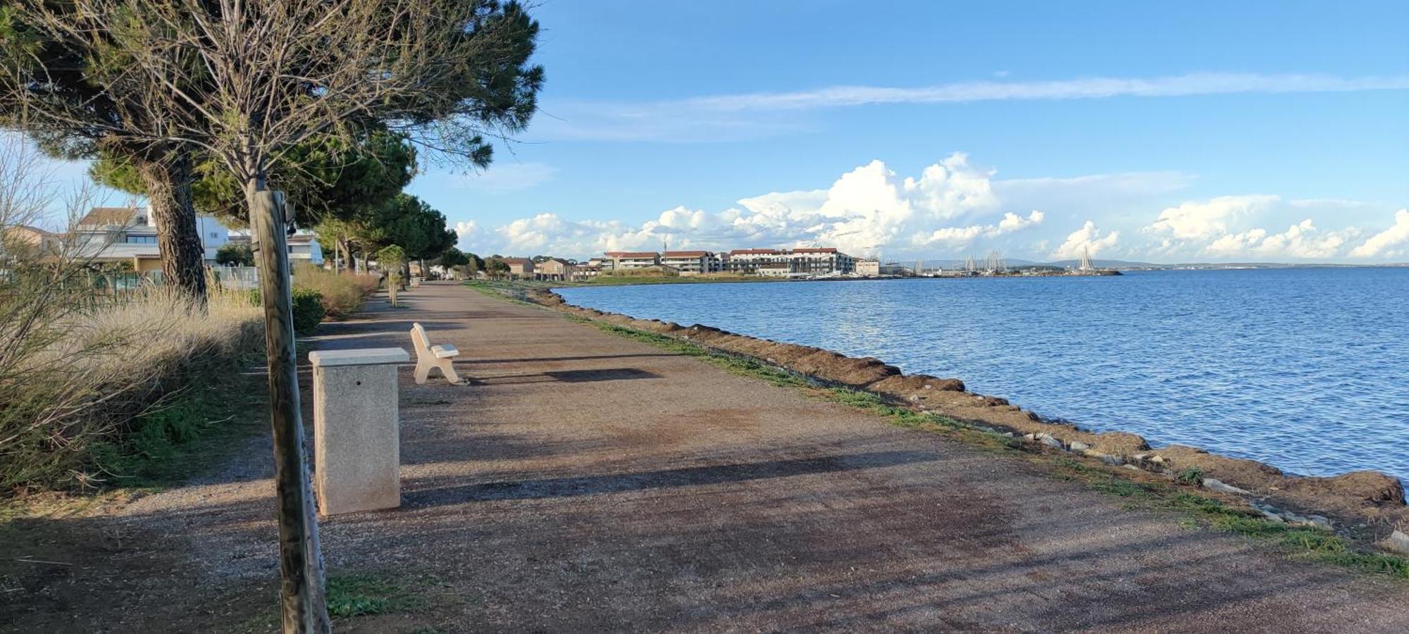 Rue Galilee Bed & Breakfast Marseillan  Bagian luar foto