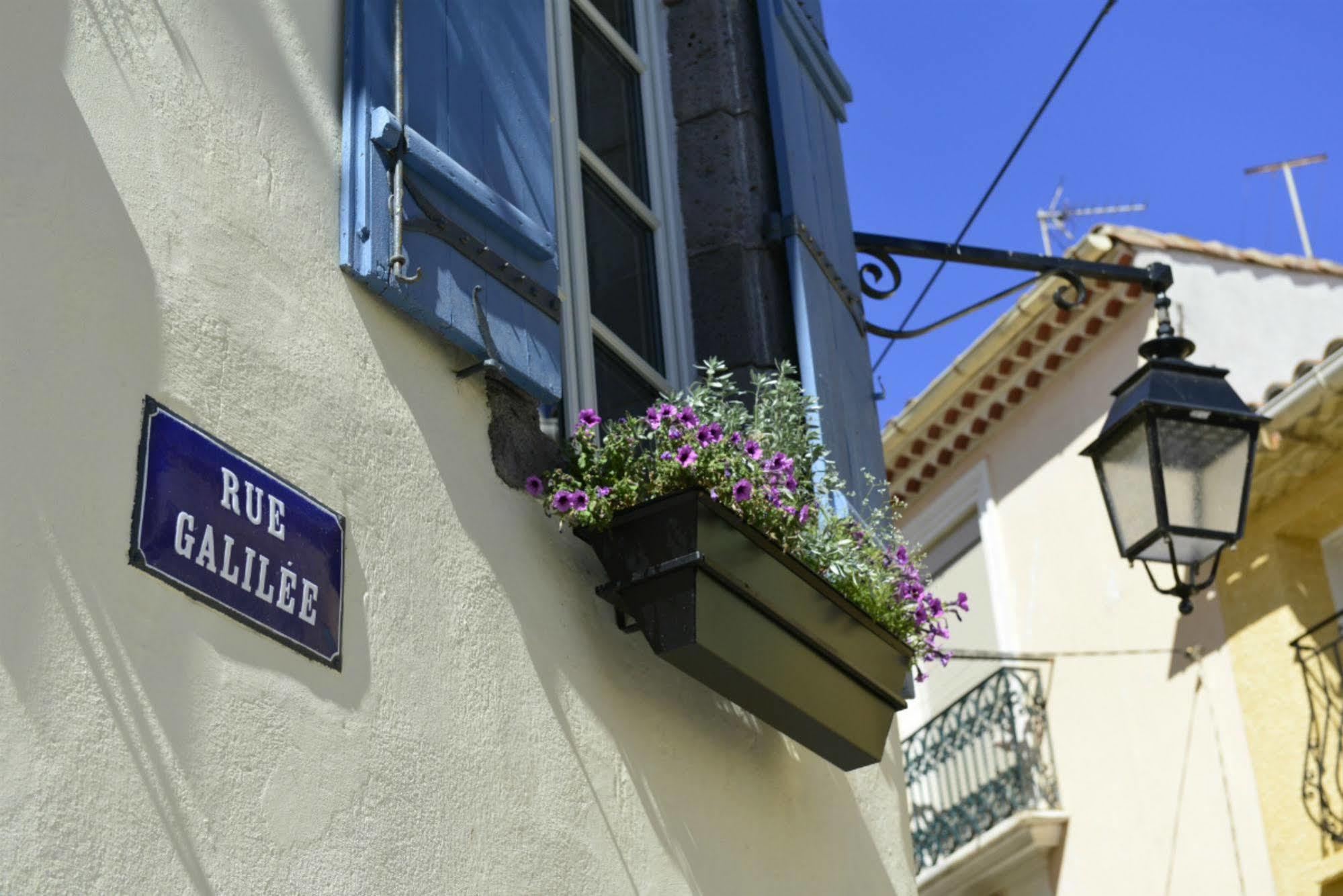 Rue Galilee Bed & Breakfast Marseillan  Bagian luar foto