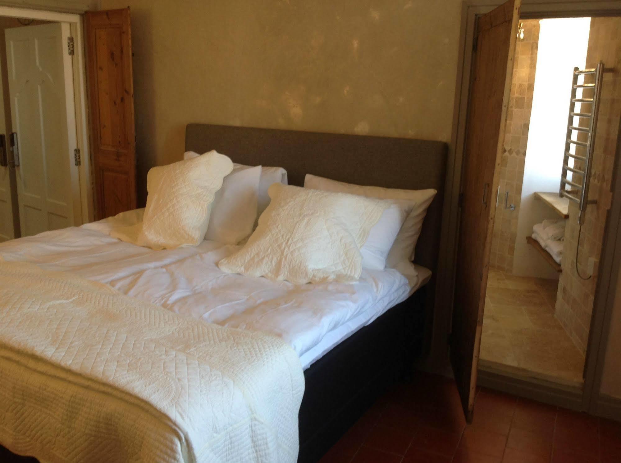 Rue Galilee Bed & Breakfast Marseillan  Bagian luar foto