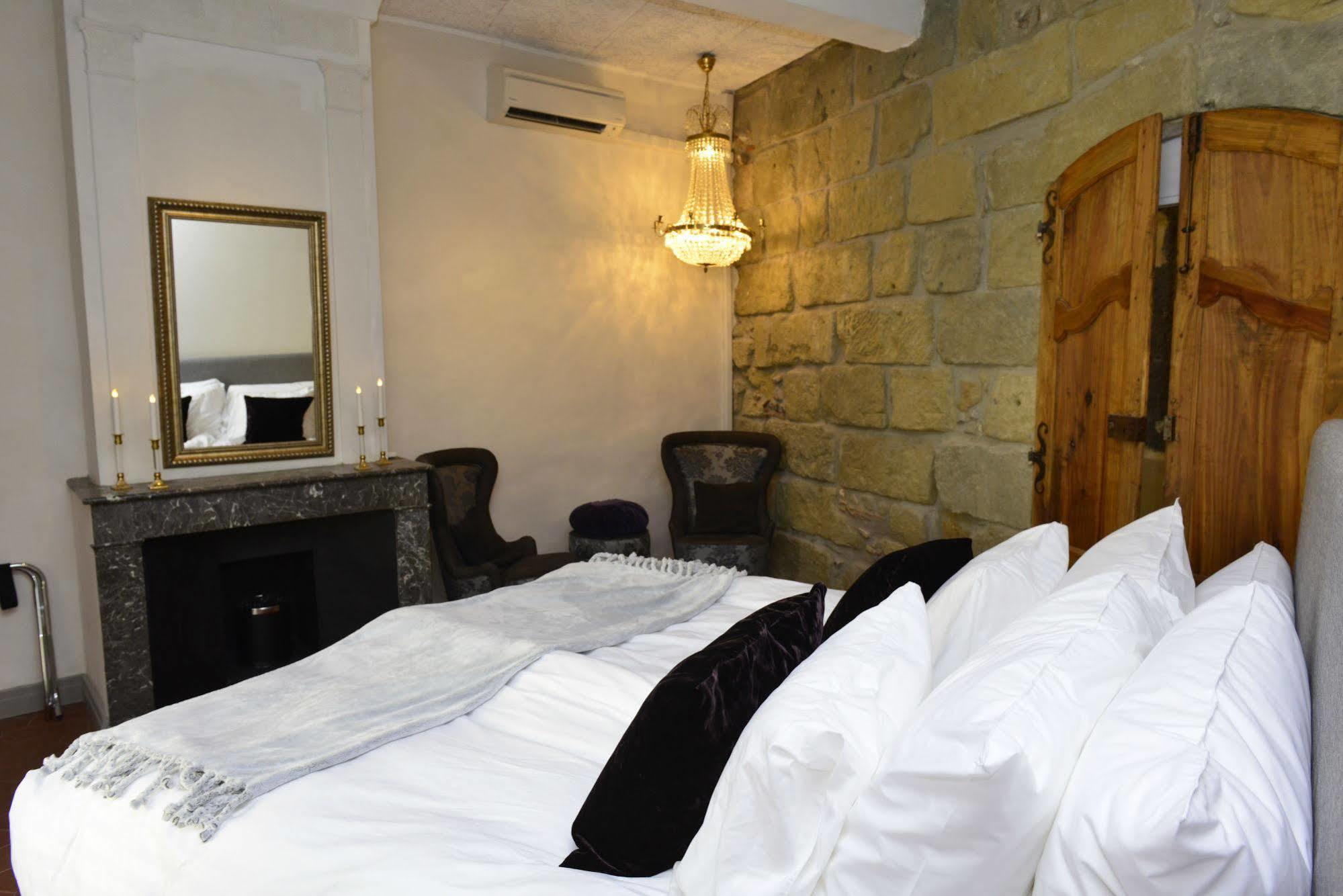 Rue Galilee Bed & Breakfast Marseillan  Bagian luar foto