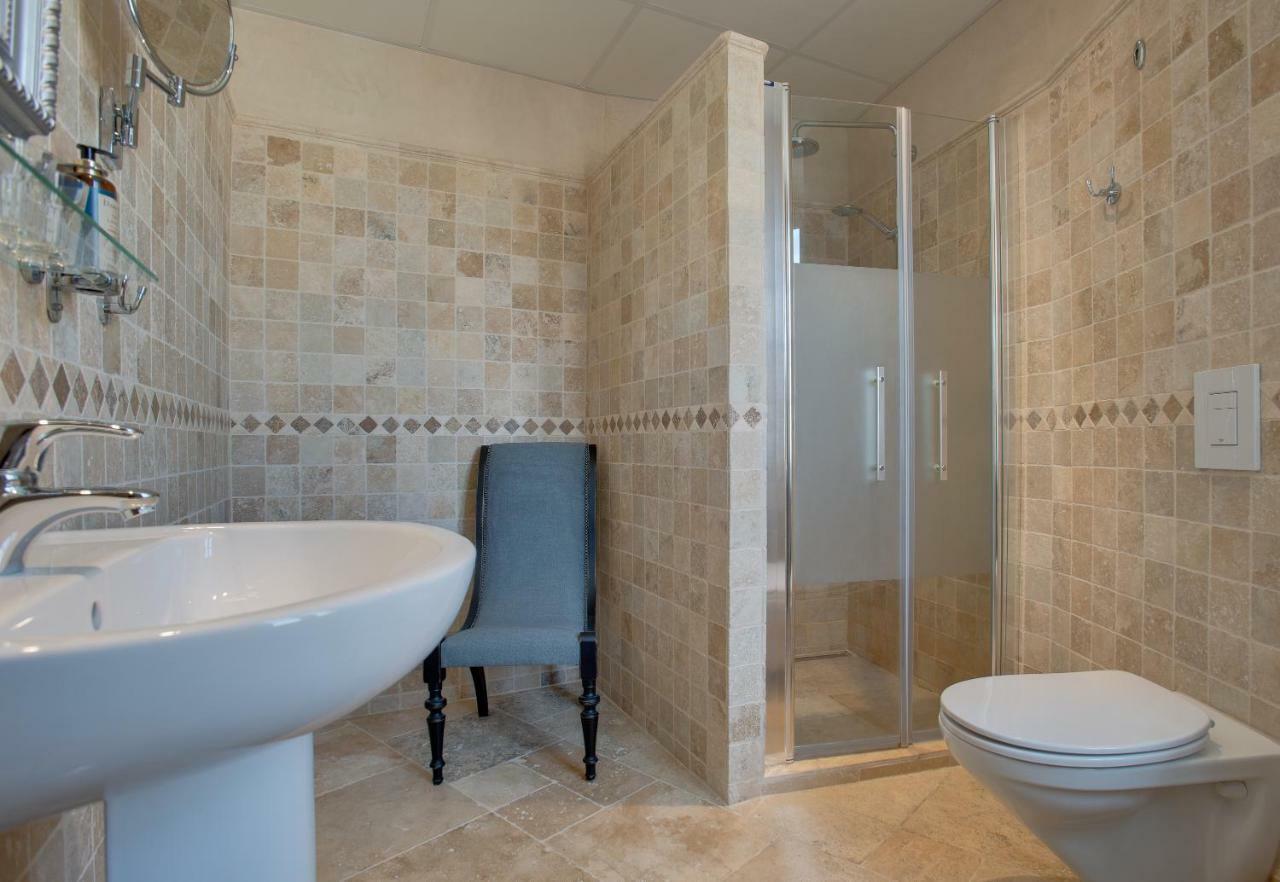 Rue Galilee Bed & Breakfast Marseillan  Bagian luar foto